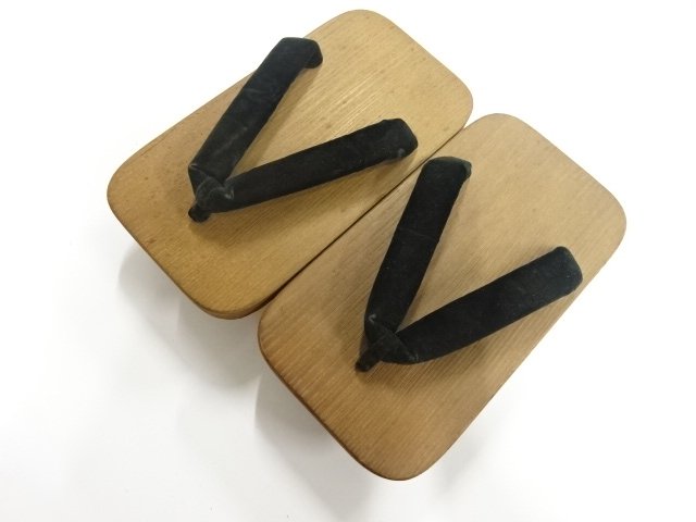 JAPANESE KIMONO / UNUSED MENS PAULOWNIA GETA (23.5 CM) FOR MEN